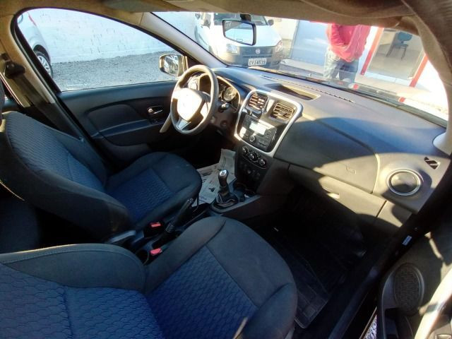Sandero - Foto 5