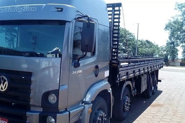 VW 24-250 BITRUCK 2011