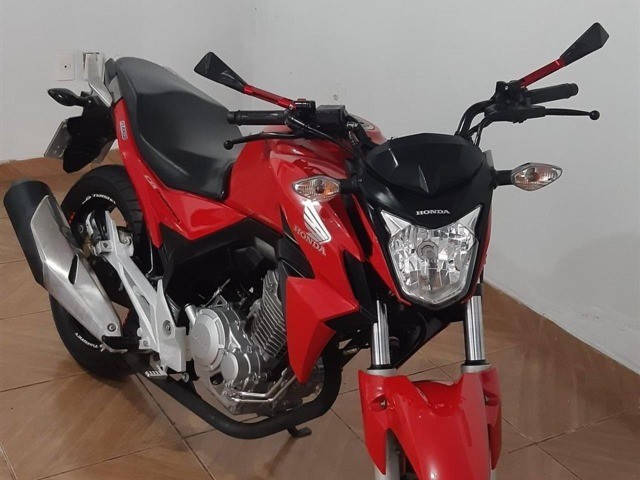 ENTRADA FACILITADA -- HONDA CB TWISTER 2016 --