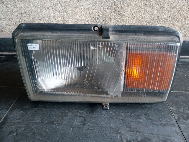 Farol Esquerdo Lada Laika 