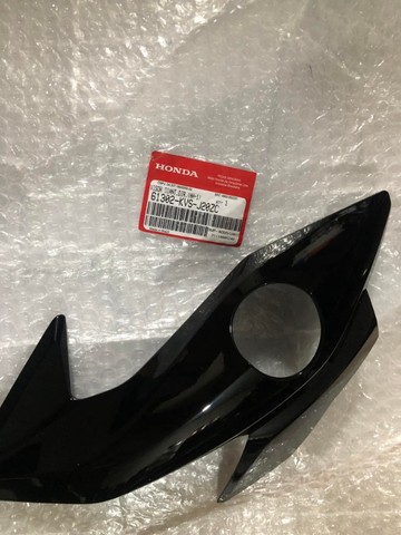 Carenagem farol lateral titan 160 preta direita 