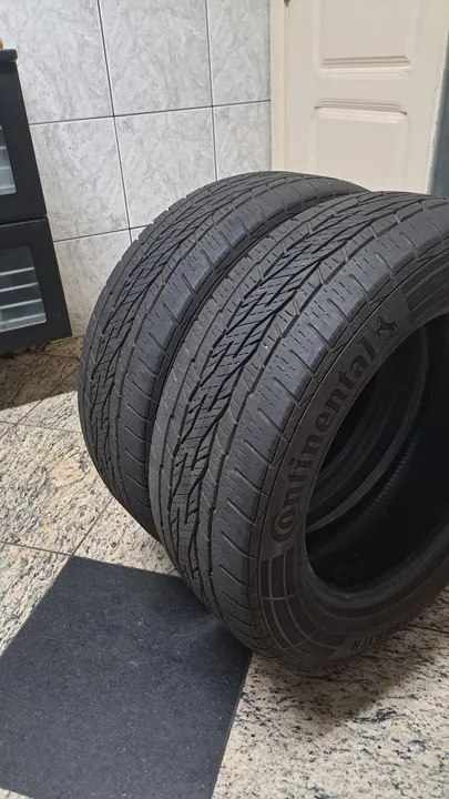 VENDO 2 PNEUS SEMI-NOVOS CONTINENTAL