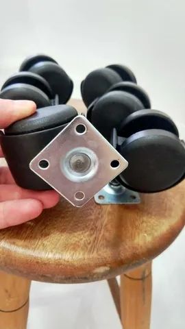 Rodinhas giratórias para móveis - Foto 2