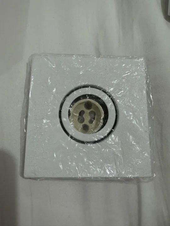 Spot mini dicróica direcionável 4 peças de metal.   - Foto 2