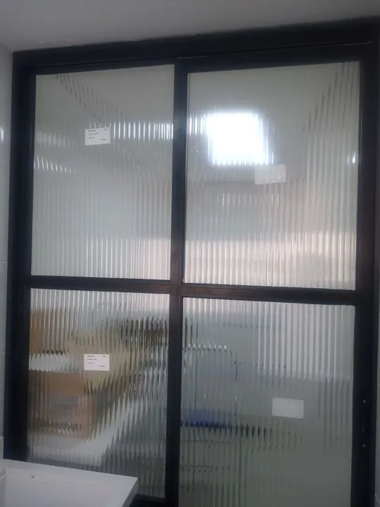 Manutenção e instalação de portas e janelas em alumínio  - Foto 2