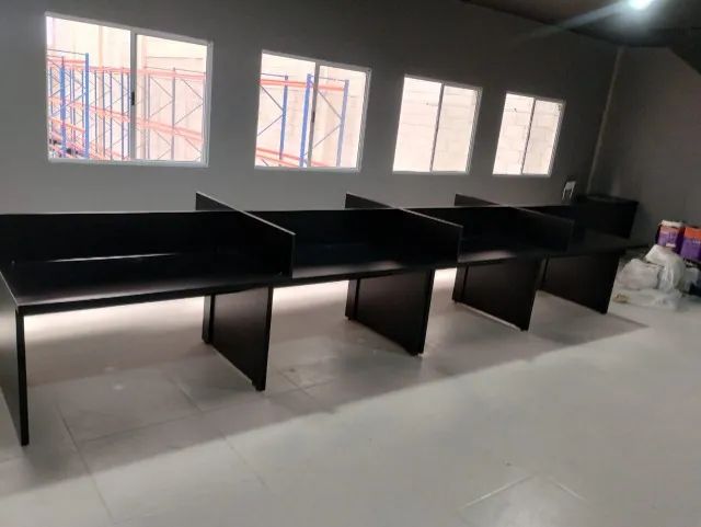 ESTAÇÃO DE TRABALHO RETA 8 POSIÇÕES