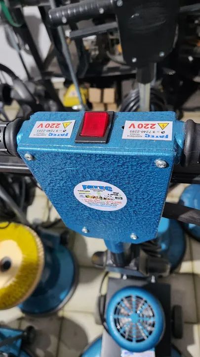 Máquina de Polir Piso Industrial Usada modelo Deep Clean 220v - Foto 2