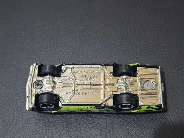 Hot Wheels Stars 65 Chevy Impala 2008 - Loose - Foto 3
