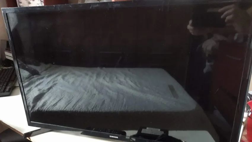 Peças Tv Samsung 32 Polegadas Mod Un32j4300ag DefeitoTela trincada