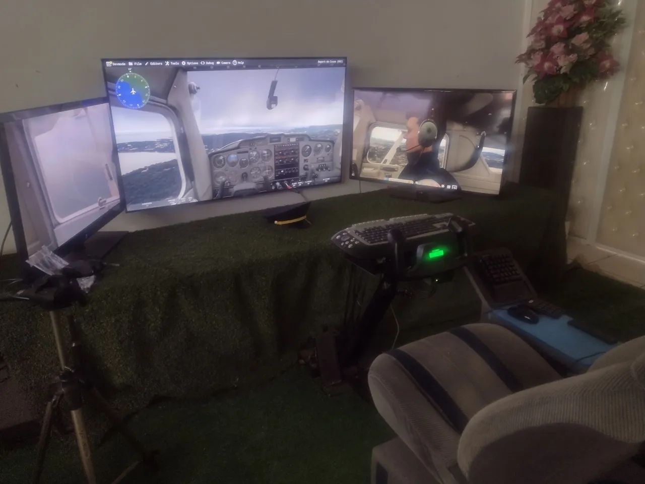 Simulação de voo em cokpit semi pro - Foto 3