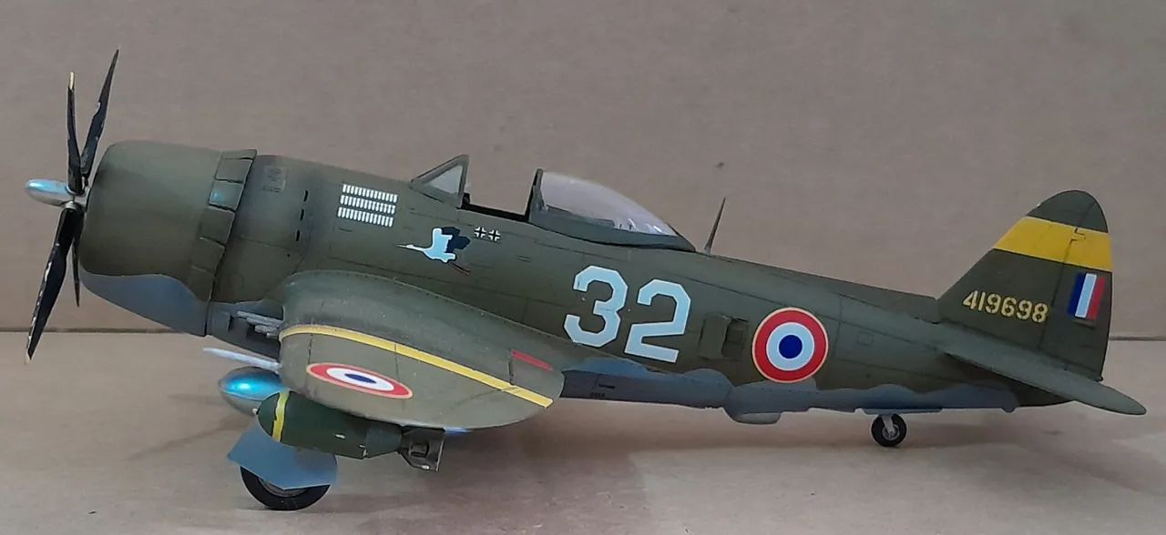 Republic P-47D Thunderbolt 1/72