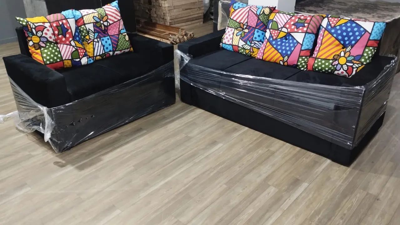 Sofás 2 e 3 lugares estampas variadas