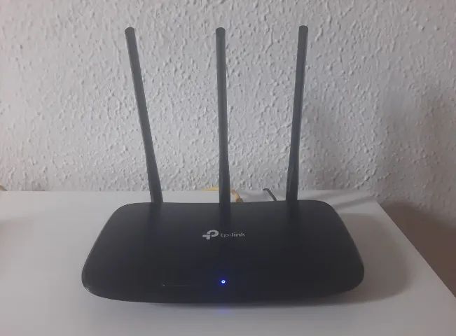 TP-Link Router Slightly Used64617598946177120