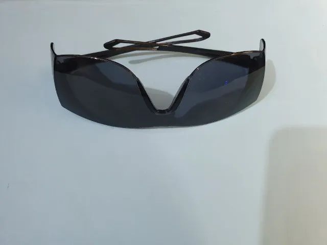 Óculos Proteção com UV escuro *(caixa com 20 unidades) - Foto 3