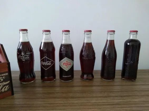 garrafas coca-cola edição comemorativa 100 anos - Foto 4