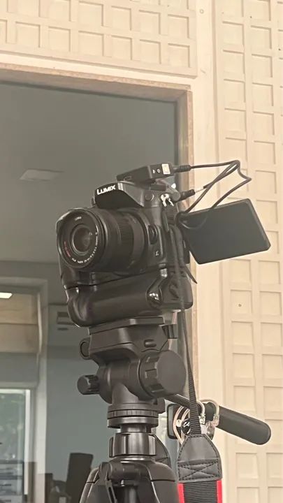 Câmera Panasonic Lumix GH4 4k kit - Foto 2