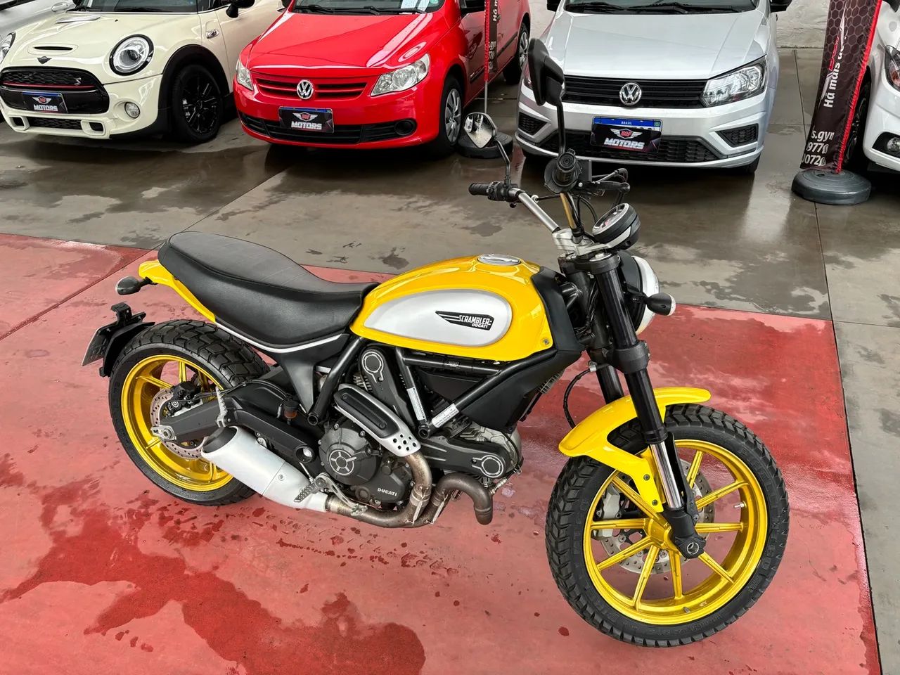 Ducati Scrambler 800c - Foto 5