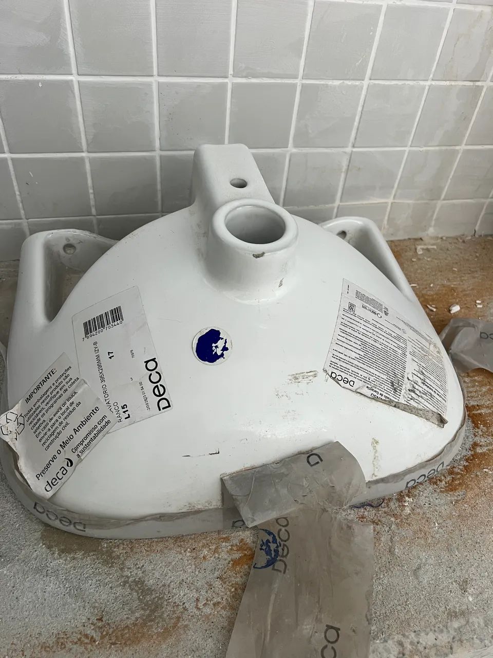 Lavatório Suspenso Izy Deca branco L.15.17  - Foto 2