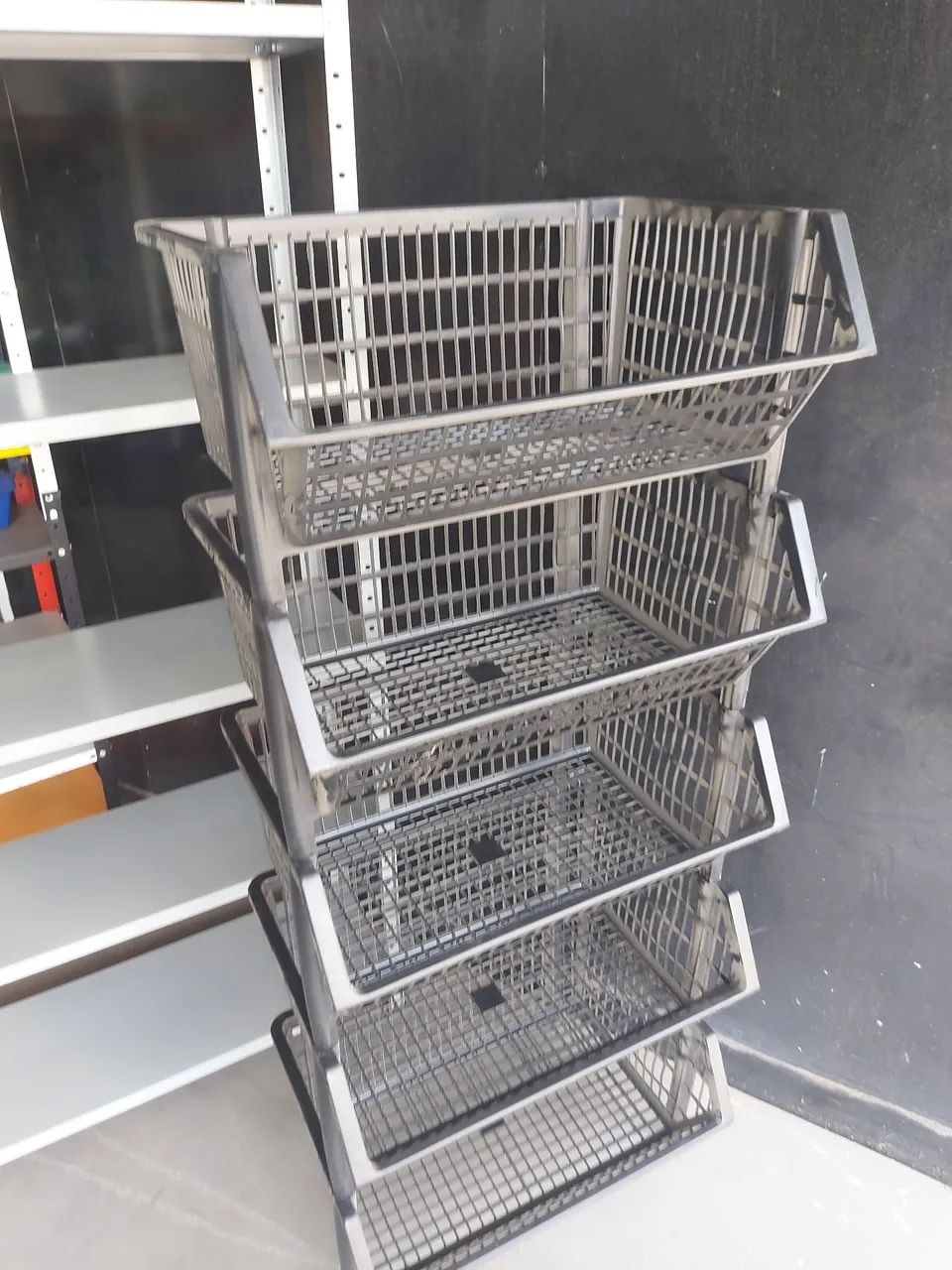 CESTO PLASTICO EMPILHAVEL * - Foto 2