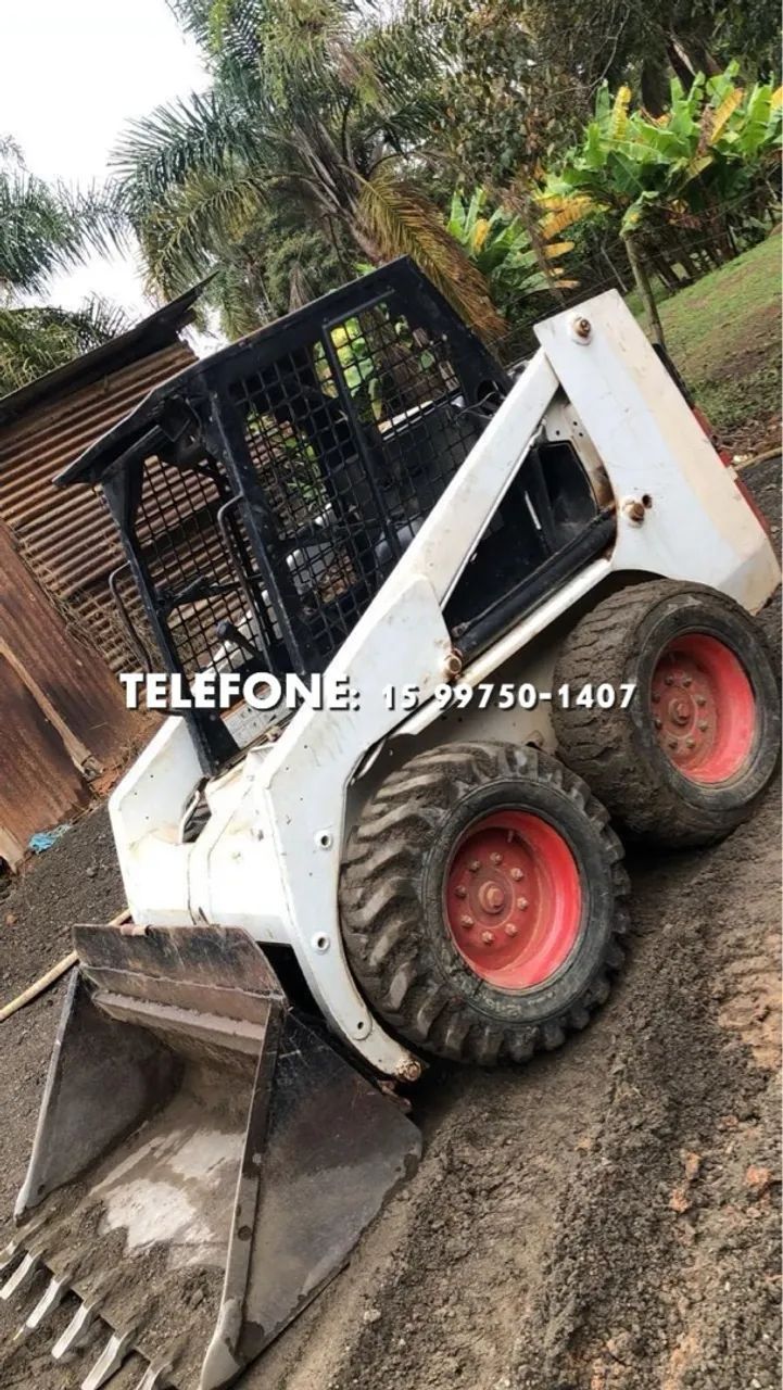 Bobcat com Telefone para contato - Foto 2