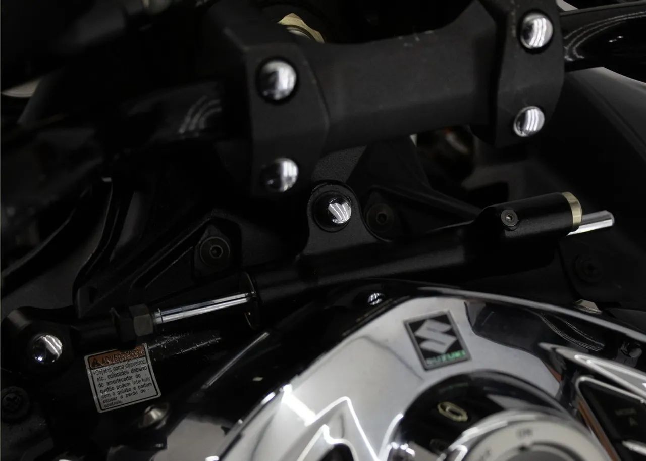 SUZUKI GSX 1300 B-KING  - Foto 8