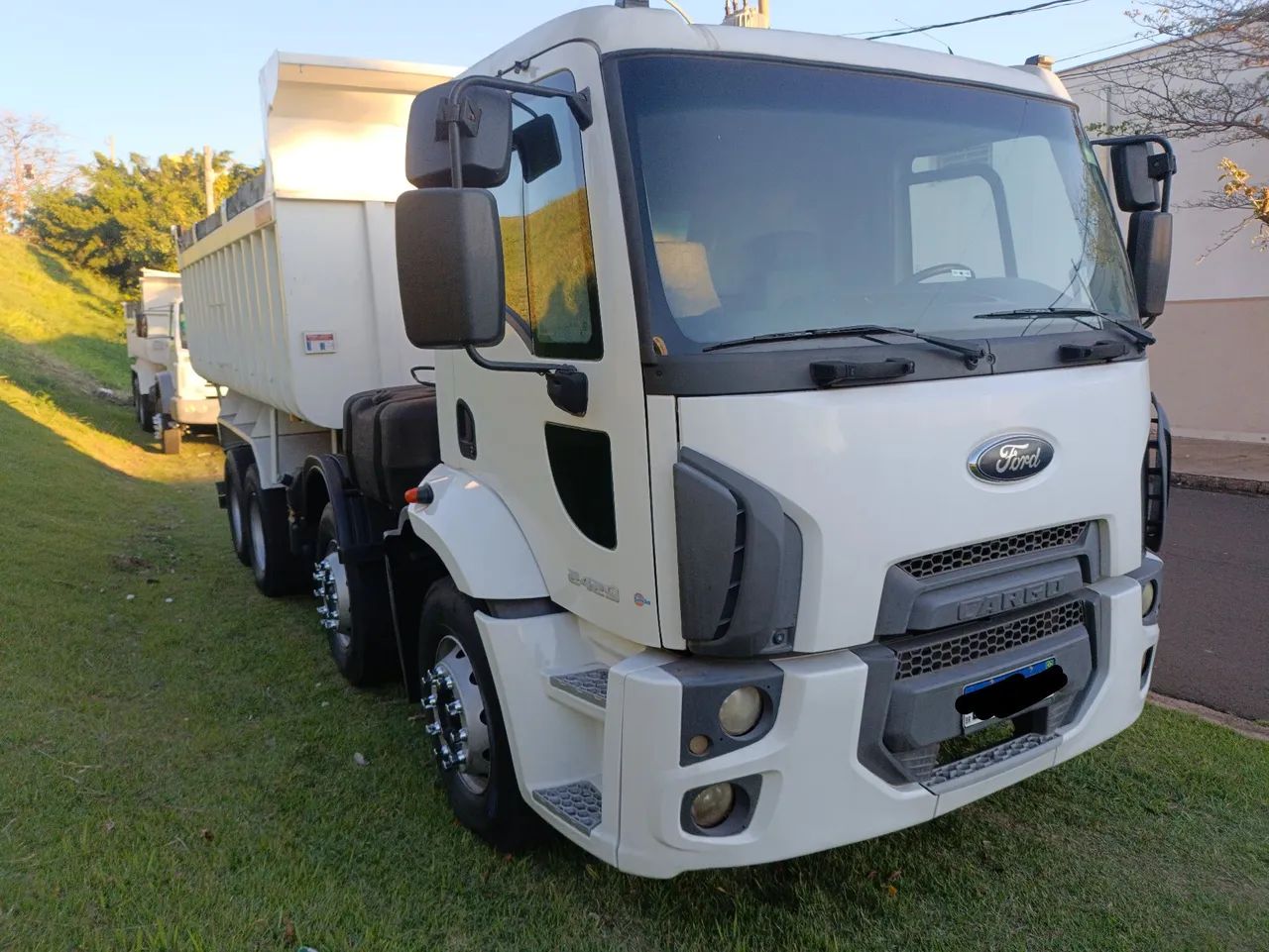 Ford cargo 2429 bitruck ano 2013 basculante completo - Foto 3