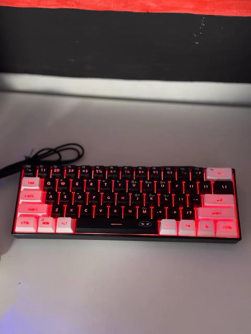 TECLADO RGB 60% - Foto 2