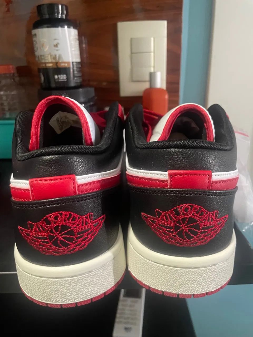 Air Jordan 1 Low - Vermelho e Branco - Foto 3
