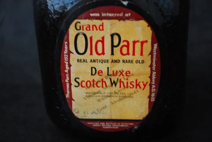 garrafa whisky raro old parr escoces de luxo , anos 70 coleçao . importado . - Foto 4