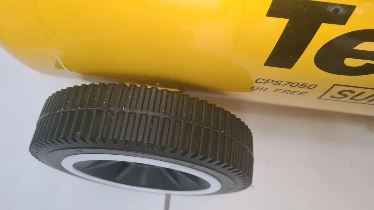 Compressor de Ar Tekna Silêncio e Isento de óleo  50 litros  220 volts - Foto 3