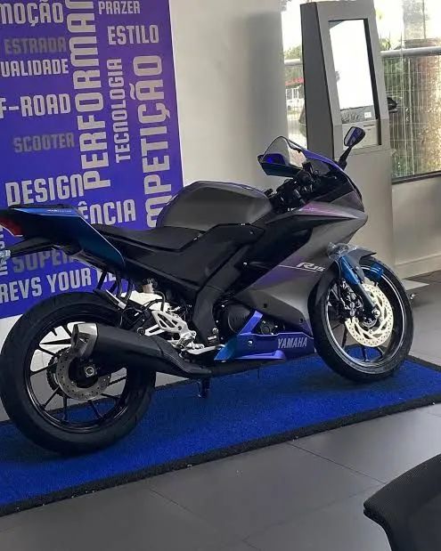 Yamaha R15 camaleão 2025. Não aceito trocas, parcelamentos ou mexer no valor