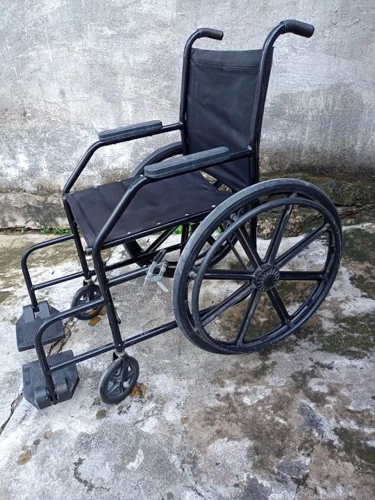 cama hospitalar, cadeira de rodas, cadeira de banho - Foto 3