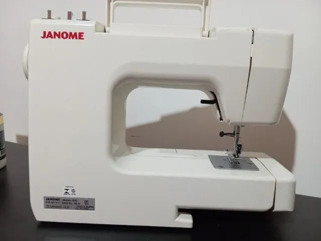 Máquina de costura  - Foto 3