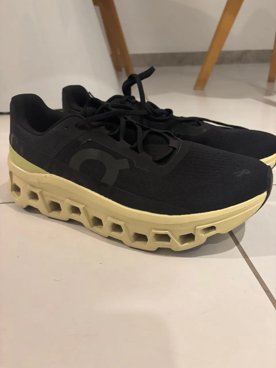 Tênis On Cloudmonster Preto