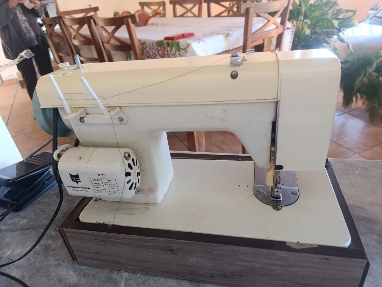 Máquina de Costura Elgin Zig Zag - Foto 3