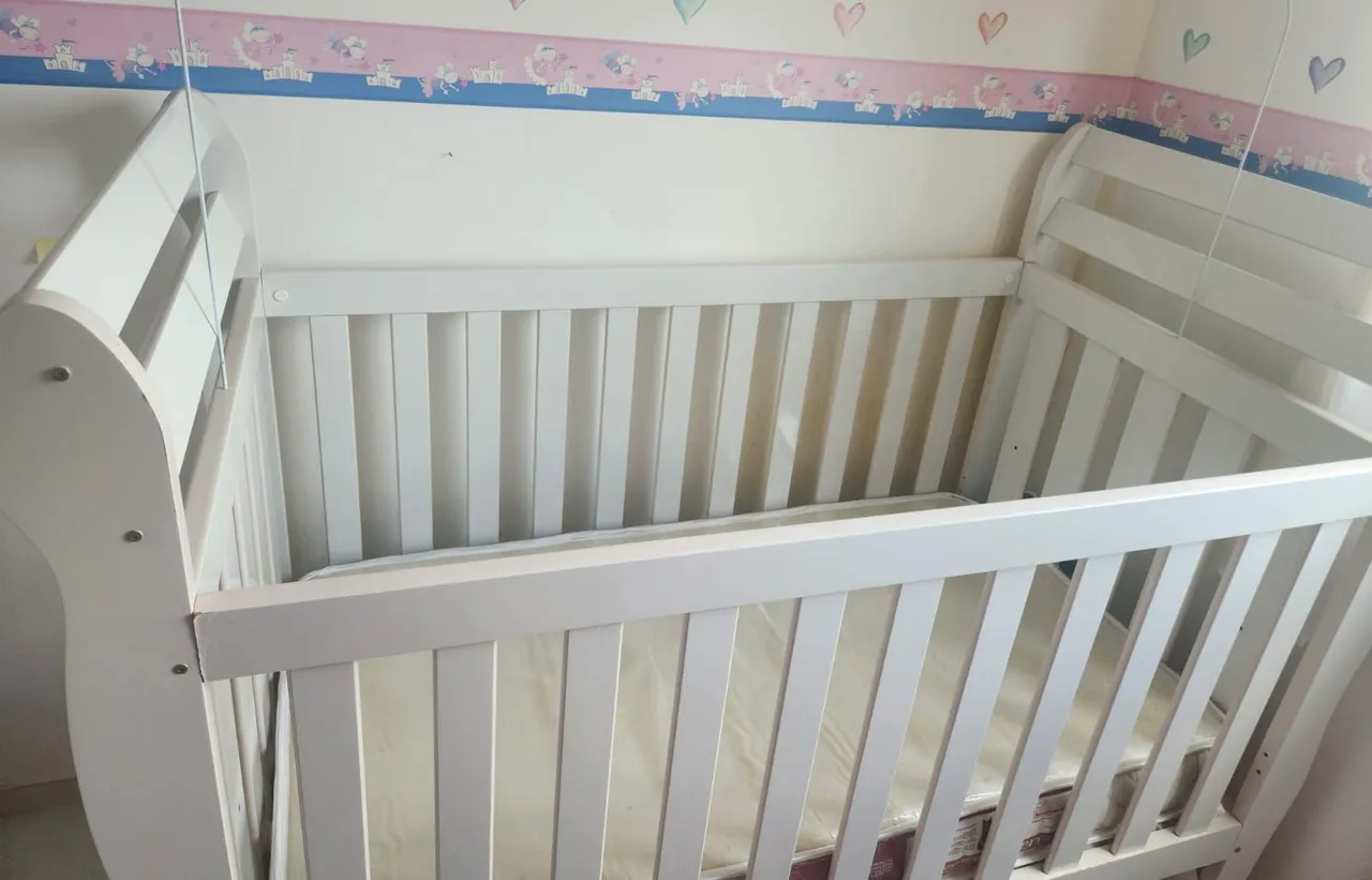 Berço de Bebê Branco