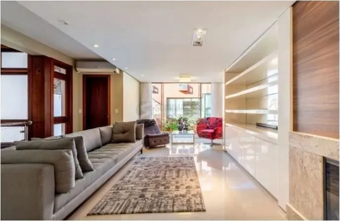 Casa em Condominio com 4 dormitório(s), 204 m² no bairro Tristeza em PORTO ALEGRE