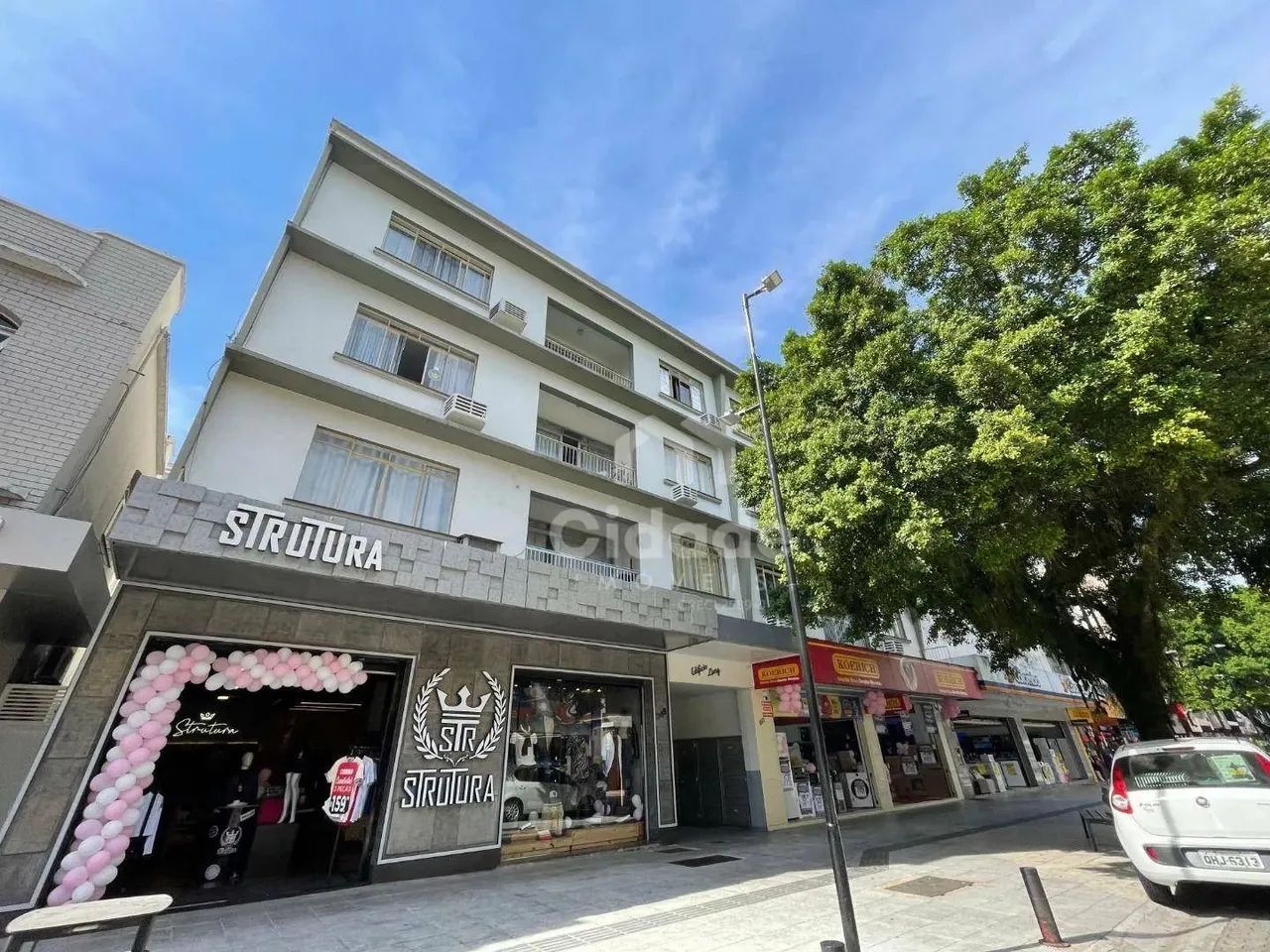 Apartamento com 2 suítes + 1 dormitório para alugar, 90 m² por R$ 1.850/mês - Centro - Jar
