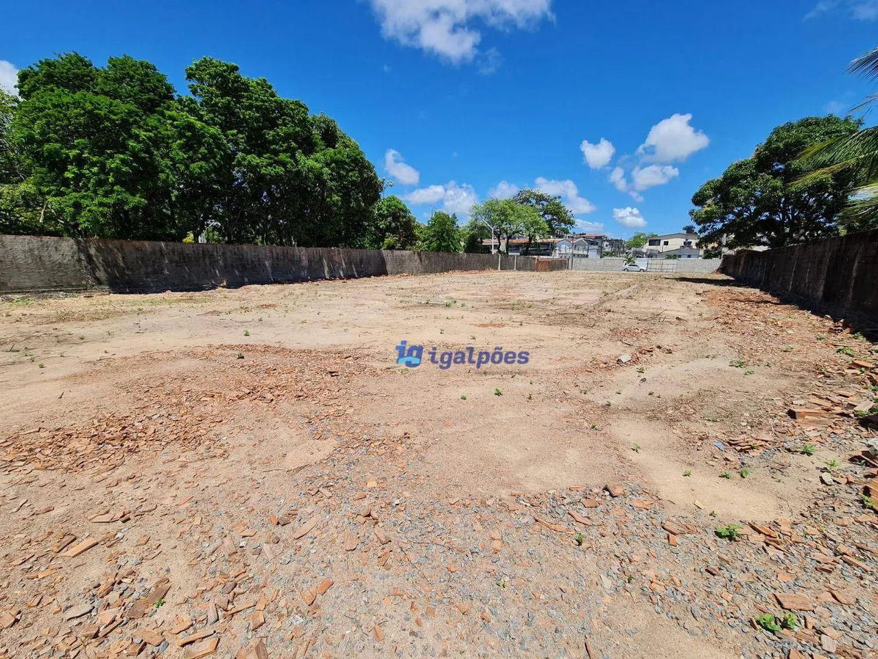 Terreno com 1.824 m² à 400 metros da PE-15 em Paulista - PE