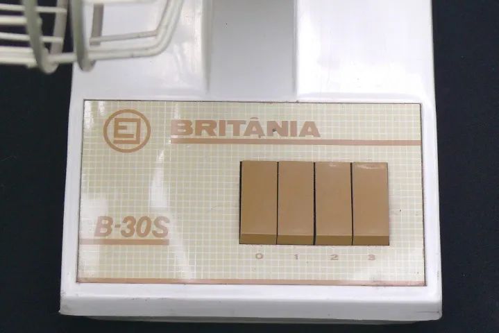 Ventilador antigo Britânia LEIA o anúncio! - Foto 3