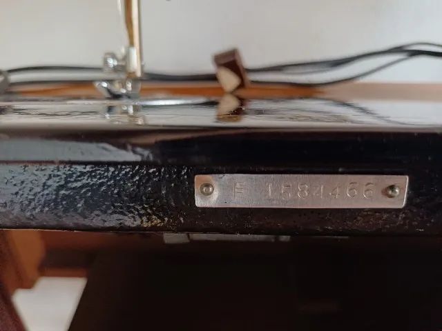 Máquina de Costura Elgin415075084272281603