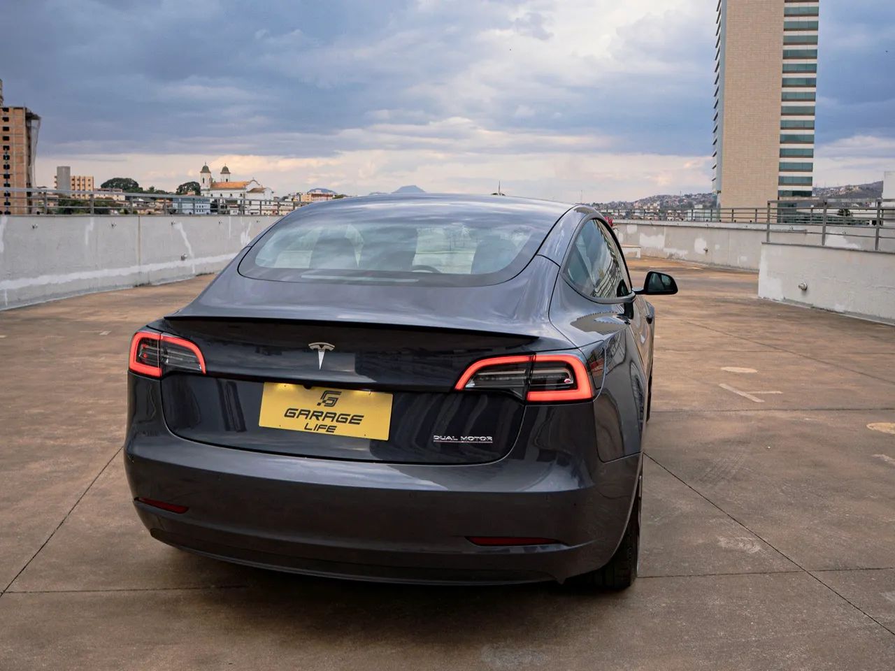 Tesla Model 3 Elétrico AWD Performance, foto 18 de 20