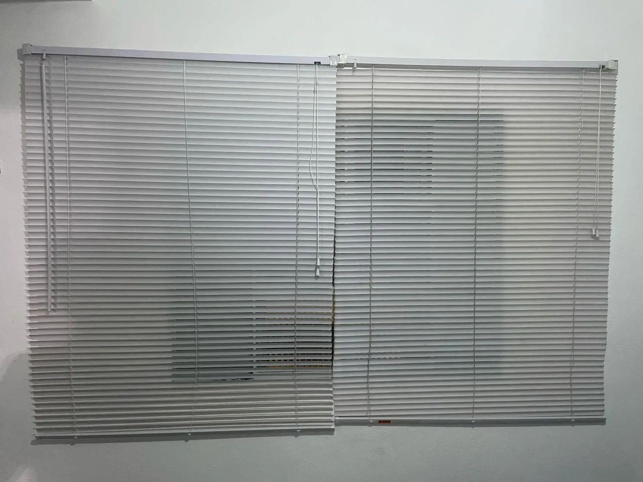Persianas Branca 1,0m x 1,3m (Kit com 2 persianas)