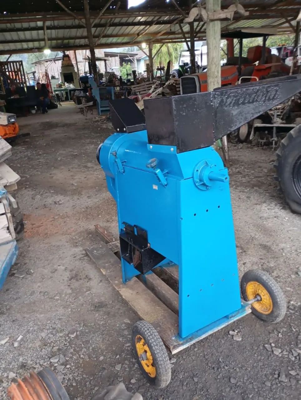 Debulhador de milho pra micro trator ou motor estacionário  - Foto 2