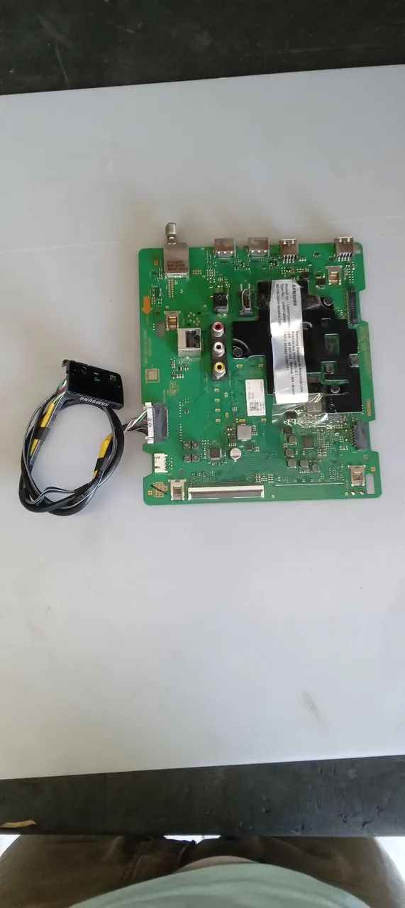 Placa Principal TV Samsung Un50Tu8000G COD BN94-15313Y