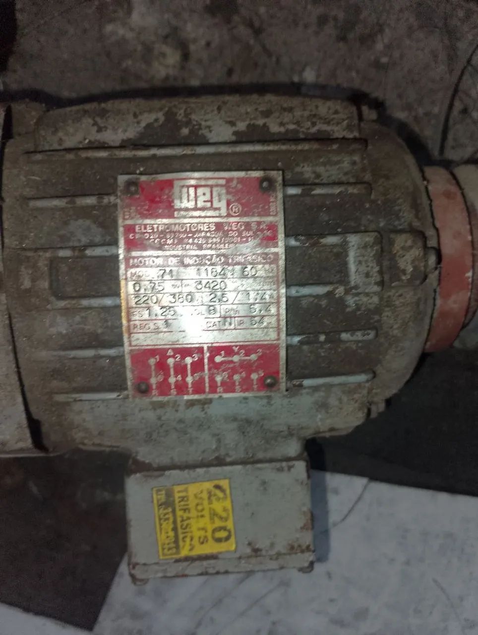 Motor Elétrico Trifásico 3 CV 220V/380V - Foto 5
