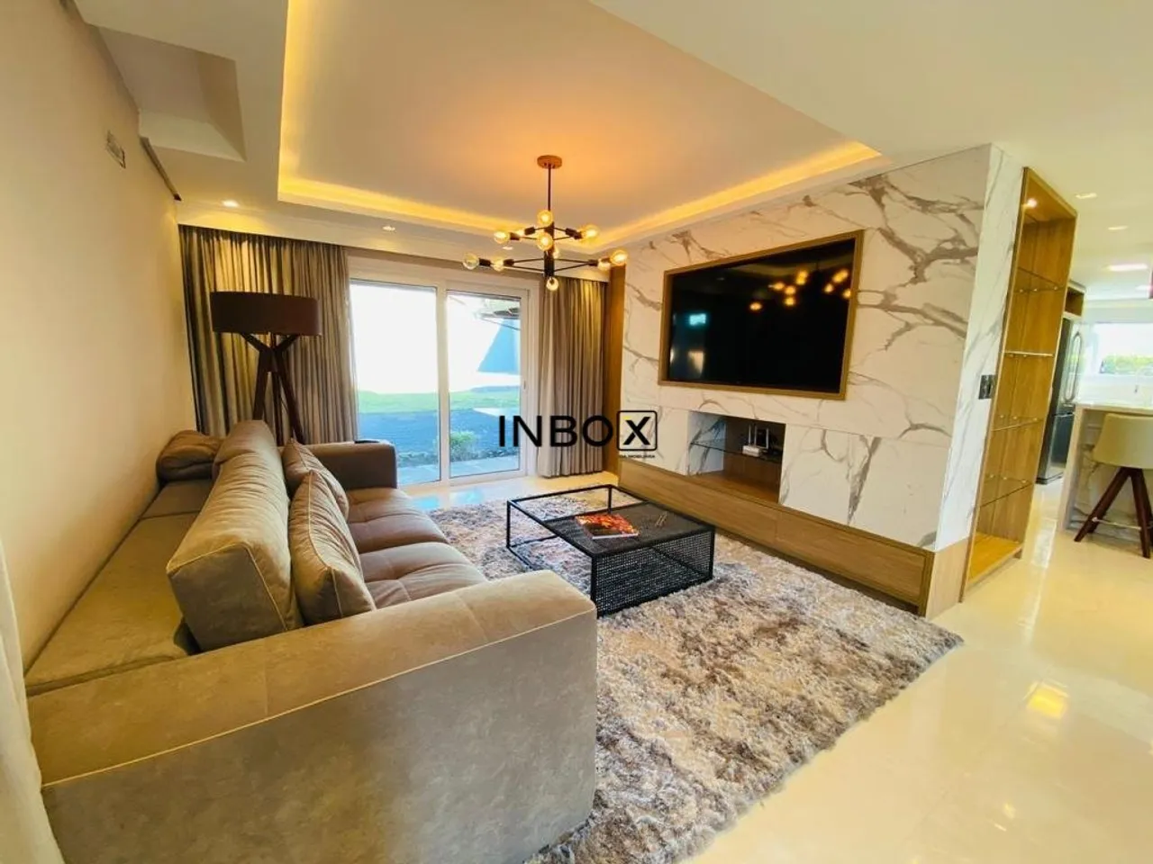 INBOX CIA IMOBILIÁRIA VENDE maravilhosa casa reformada em localização nobre na Serra Gaúch