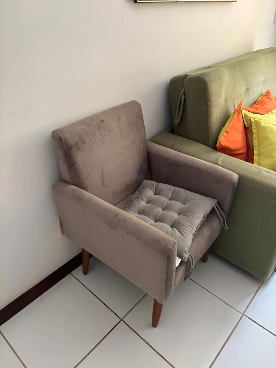 Poltrona Aconchegante com Almofada - Foto 2