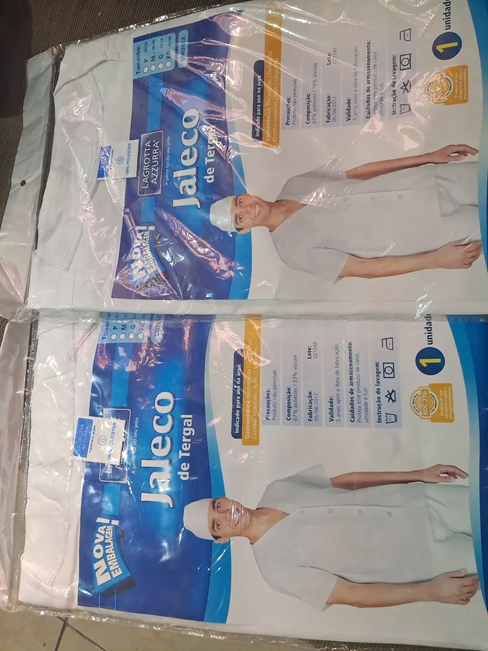 2 Jaleco Unissex G. No plástico lacrado