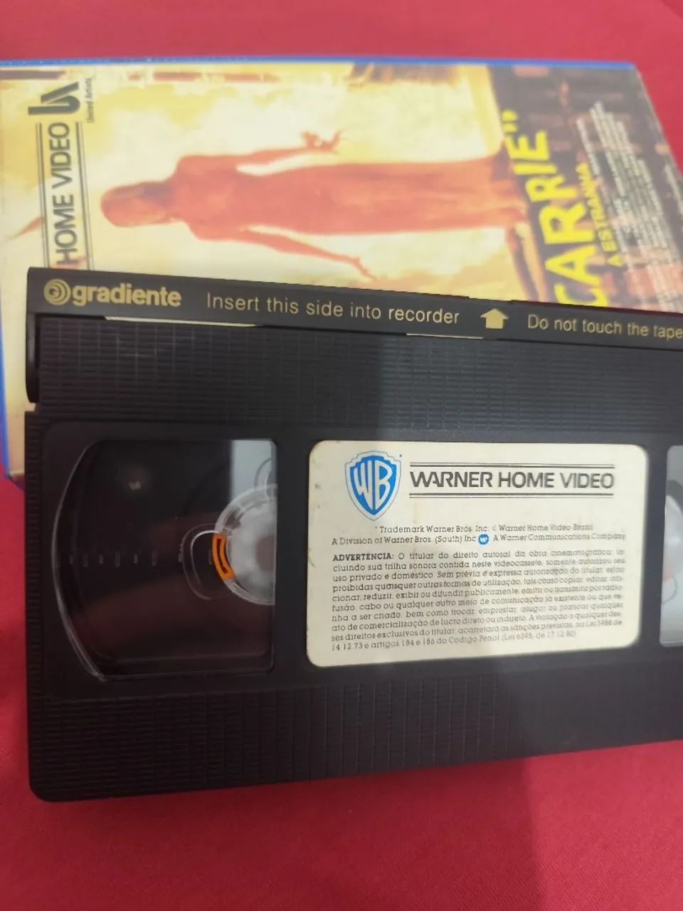 VHS Terror - Carrie - A Estranha de Brian De Palma (Legendado) - Foto 4